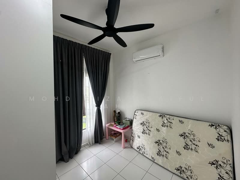 Rumah Banglo untuk Dijual di Eco Grandeur (Puncak Alam) - Mohd Aizat Saiful Bahri - Bedroom - PropertyGuru.com.my