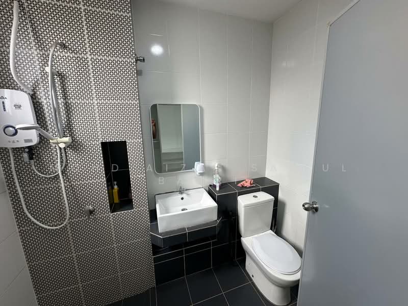 Rumah Banglo untuk Dijual di Eco Grandeur (Puncak Alam) - Mohd Aizat Saiful Bahri - Bathroom - PropertyGuru.com.my