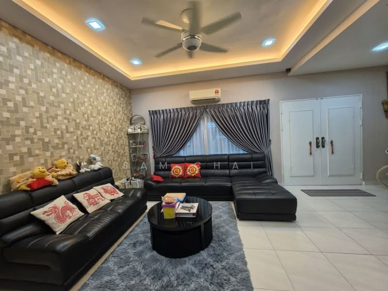 2-storey Terraced House for Sale in Taman Nusa Sentral (Iskandar Puteri (Nusajaya)) - Sam Chai - Living Room - PropertyGuru.com.my