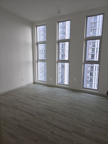 Kondominium untuk Dijual di Lakefront Homes - Mark Lee - Interior - PropertyGuru.com.my