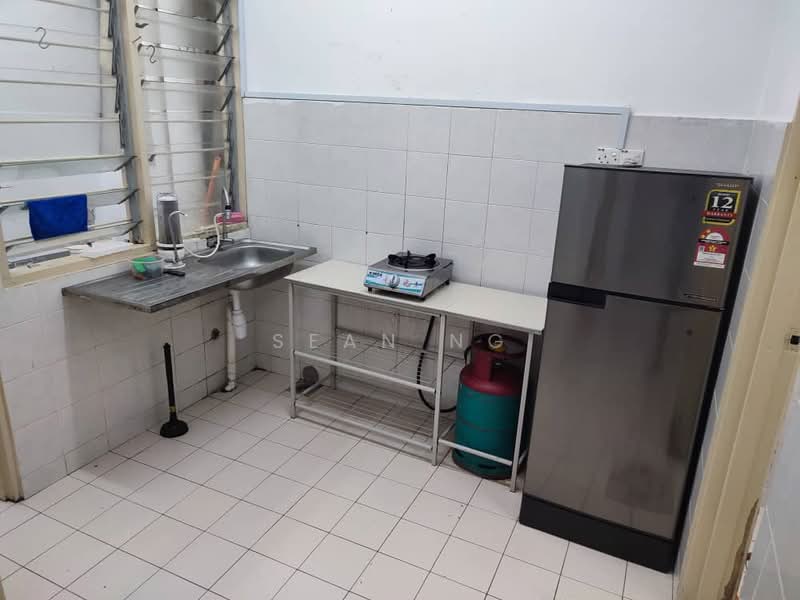 Apartment for Rent at Pangsapuri Lagoon Perdana - Sean Ng - Kitchen - PropertyGuru.com.my