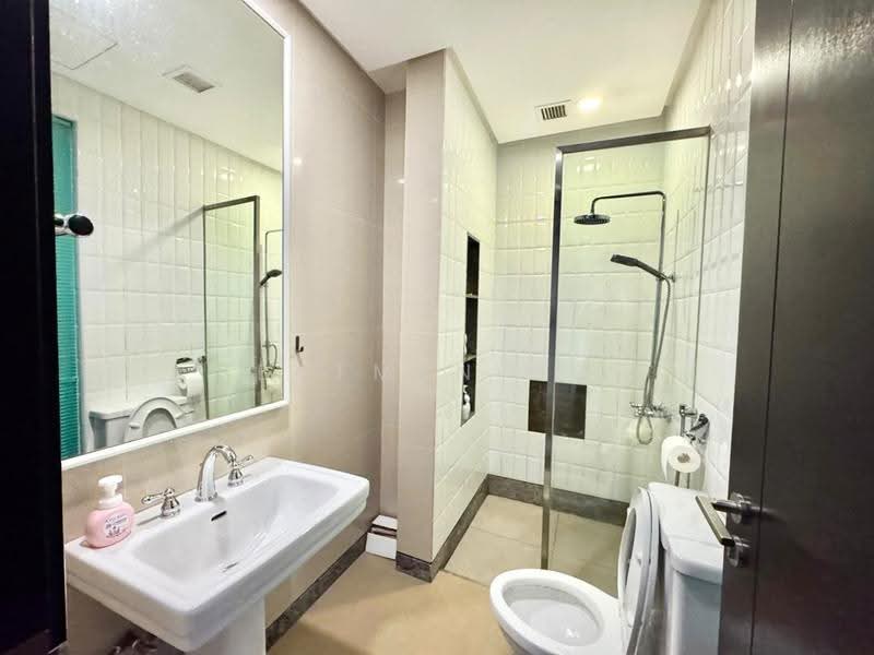 Kondominium untuk Dijual di Quayside Seafront Resort Condominiums - Ertmen Ho - Bathroom - PropertyGuru.com.my