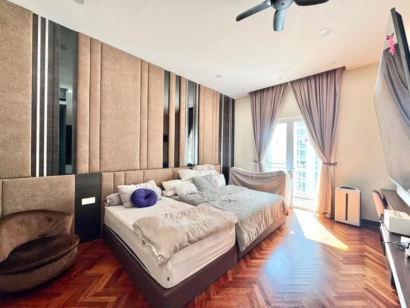 Kondominium untuk Dijual di Quayside Seafront Resort Condominiums - Ertmen Ho - Bedroom - PropertyGuru.com.my