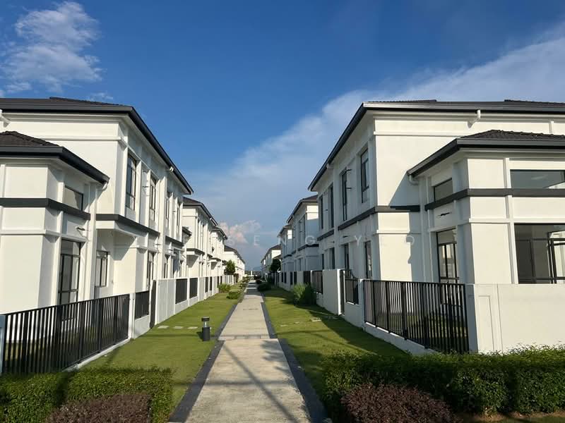 Rumah Teres 2 Tingkat untuk Dijual di Eco Grandeur (Puncak Alam) - Yee Seng Yeo - Exterior - PropertyGuru.com.my