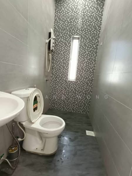 Bungalow for Rent in Taman Majidee (Johor Bahru) - Roland Wong - Bathroom - PropertyGuru.com.my