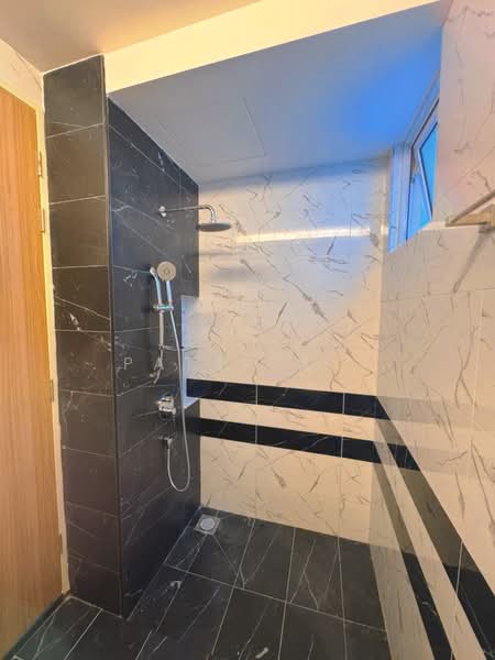 Kondominium untuk Disewa di QuayWest Residence - Patrick . - Bathroom - PropertyGuru.com.my