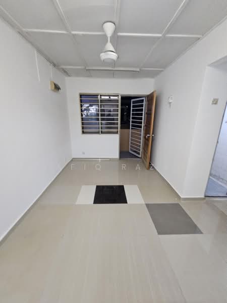 Rumah Flat untuk Disewa di Flat Pandan Indah 3/3 - Syafiq Razali - PropertyGuru.com.my