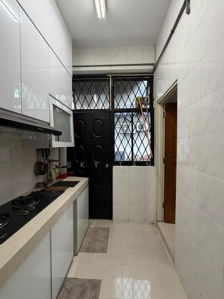 2-storey Terraced House for Sale in Taman Sentosa (Johor Bahru) - Sky Tan - Kitchen - PropertyGuru.com.my