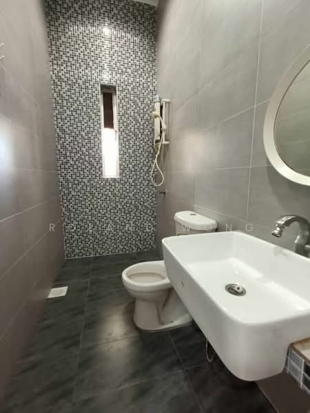 Rumah Banglo untuk Dijual di Taman Majidee (Johor Bahru) - Roland Wong - Bathroom - PropertyGuru.com.my