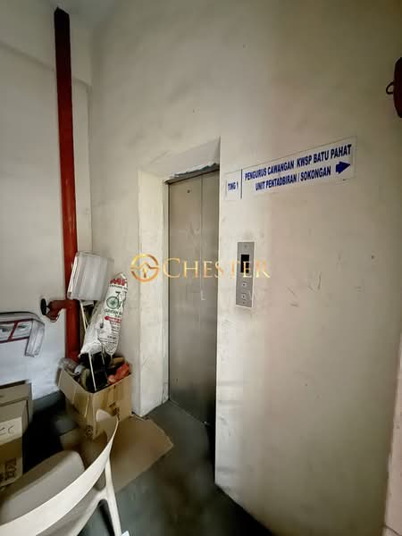 Shop / Office for Sale in Kampung Pegawai (Batu Pahat) - ZG Law - PropertyGuru.com.my