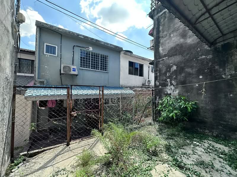 Rumah Teres 2 Tingkat untuk Dijual di Taman Universiti Indah (Seri Kembangan) - Eugene Wong - Exterior - PropertyGuru.com.my