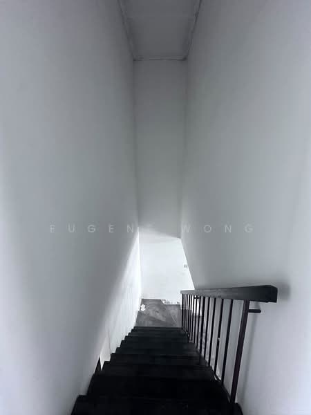 Rumah Teres 2 Tingkat untuk Dijual di Taman Universiti Indah (Seri Kembangan) - Eugene Wong - Corridor - PropertyGuru.com.my