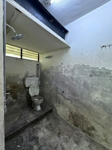 Rumah Teres 2 Tingkat untuk Dijual di Taman Universiti Indah (Seri Kembangan) - Eugene Wong - Bathroom - PropertyGuru.com.my