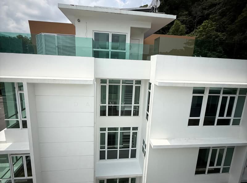 Semi-Detached House for Sale in Bandar Kinrara (Selangor) - Danny Lee - Exterior - PropertyGuru.com.my