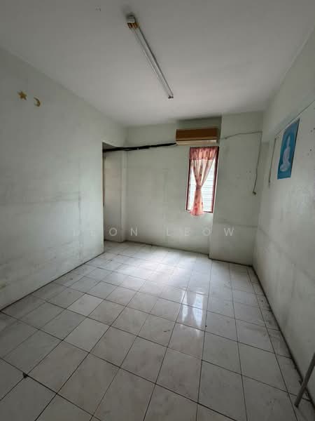 Apartment for Sale at Greenlane Heights Block 3 - Leon Leow - PropertyGuru.com.my