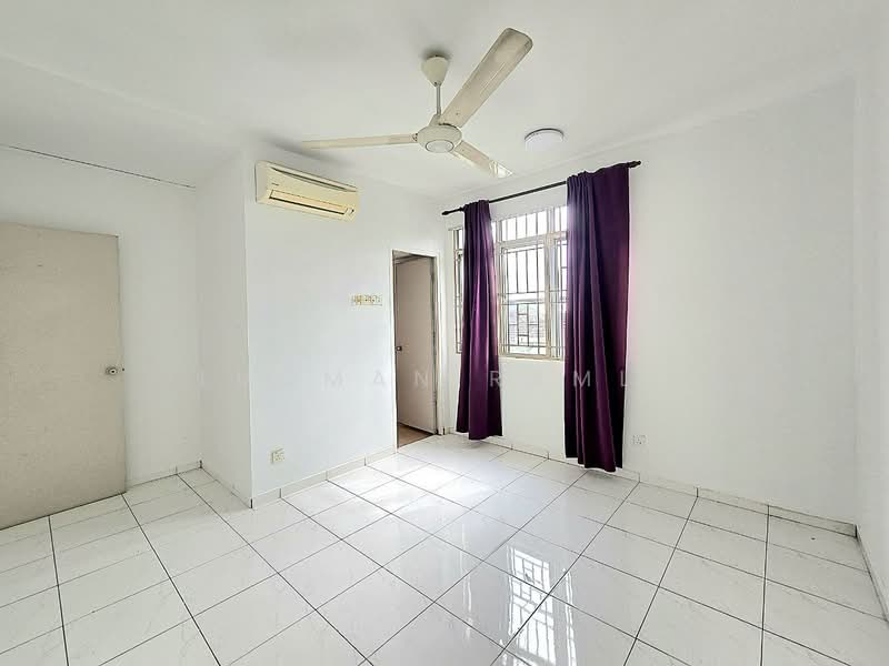 Pangsapuri untuk Dijual di Crystal Tower - Luqman Ramli - Interior - PropertyGuru.com.my