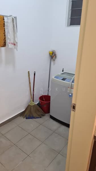 Condominium for Rent at Lakefront Homes - Tengku June Tengku Mamat - PropertyGuru.com.my