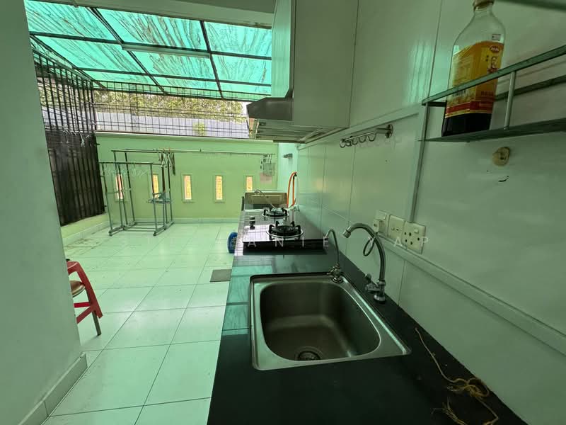 Rumah Teres 2.5 Tingkat untuk Dijual di Taman Impian Emas (Skudai) - Stephanie Yap - Kitchen - PropertyGuru.com.my