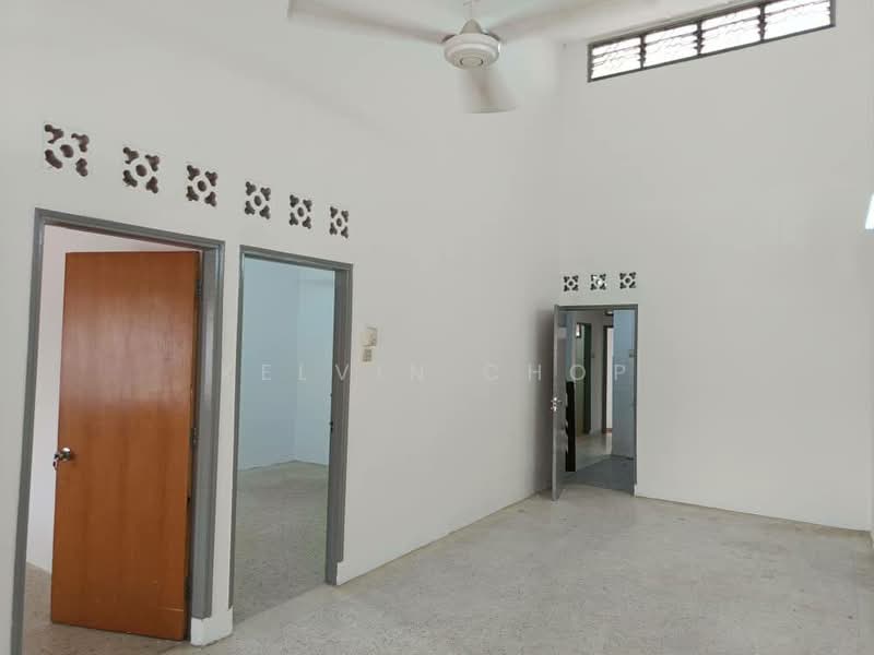 1-storey Terraced House for Sale in Taman Pelangi (Johor Bahru) - Kelvin Chop - Interior - PropertyGuru.com.my