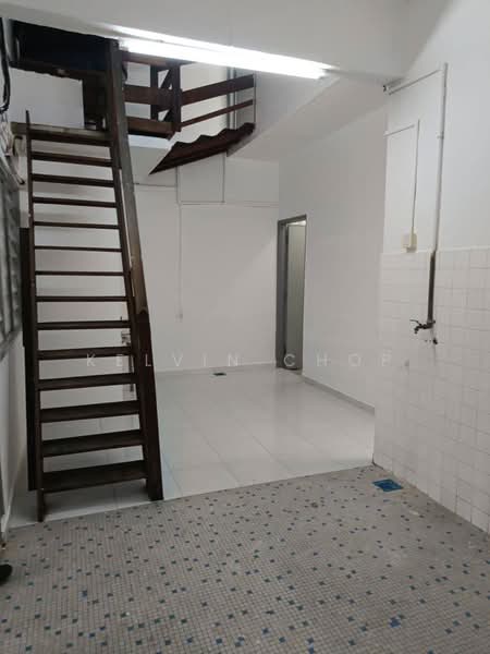 1-storey Terraced House for Sale in Taman Pelangi (Johor Bahru) - Kelvin Chop - Interior - PropertyGuru.com.my