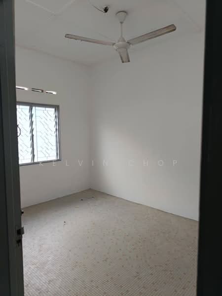 1-storey Terraced House for Sale in Taman Pelangi (Johor Bahru) - Kelvin Chop - Interior - PropertyGuru.com.my