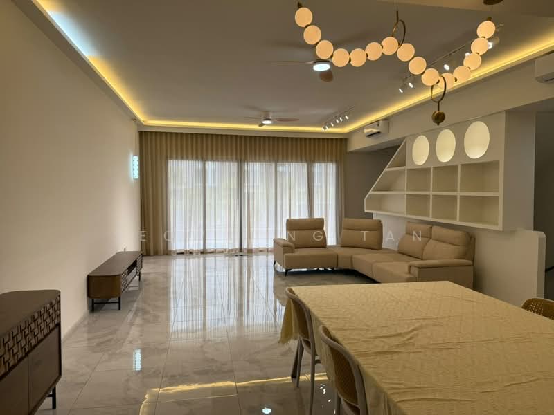 3-storey Terraced House for Rent in Taman Bukit Serdang (Seri Kembangan) - Seow Ling Tan - Living Room - PropertyGuru.com.my
