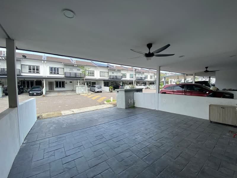 Rumah Teres 2 Tingkat untuk Dijual di Alam Perdana (Puncak Alam) - Nadia Shukri - Exterior - PropertyGuru.com.my