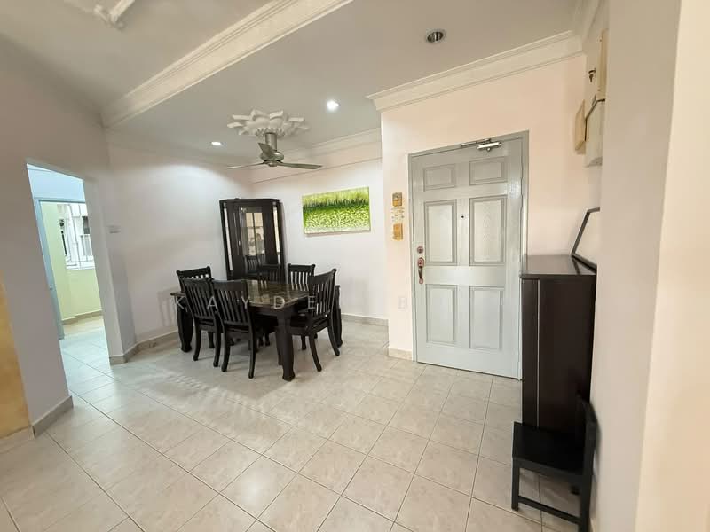 Kondominium untuk Disewa di D'aman Crimson - Kayden Bong - Dining Room - PropertyGuru.com.my