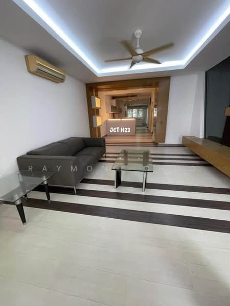 Rumah Teres untuk Dijual di Bandar Botanic (Klang) - Raymond Choo - Living Room - PropertyGuru.com.my