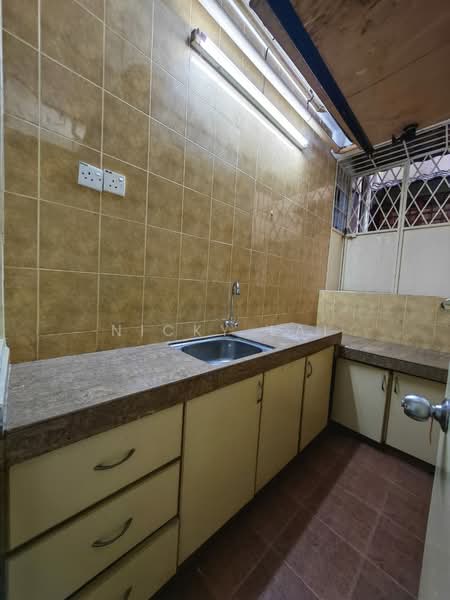 Flat for Sale at Orchid Court - Nicky Lai - Kitchen - PropertyGuru.com.my