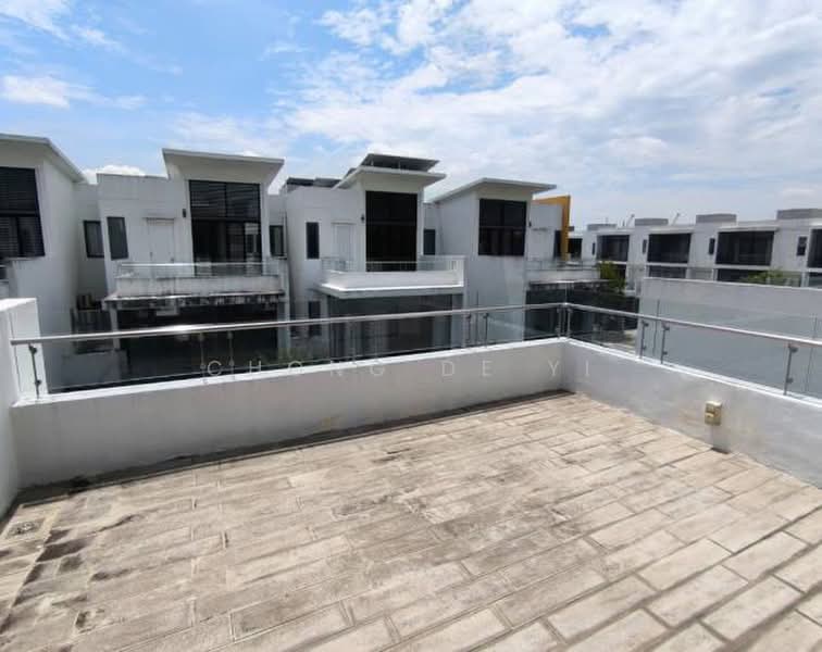 3-storey Terraced House for Rent in Lake Fields (Sungai Besi) - Chong De Yi - Exterior - PropertyGuru.com.my
