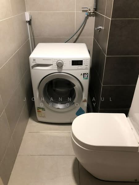 Office for Sale in Petaling Jaya (Selangor) - Johann Paul Gregory - Bathroom - PropertyGuru.com.my