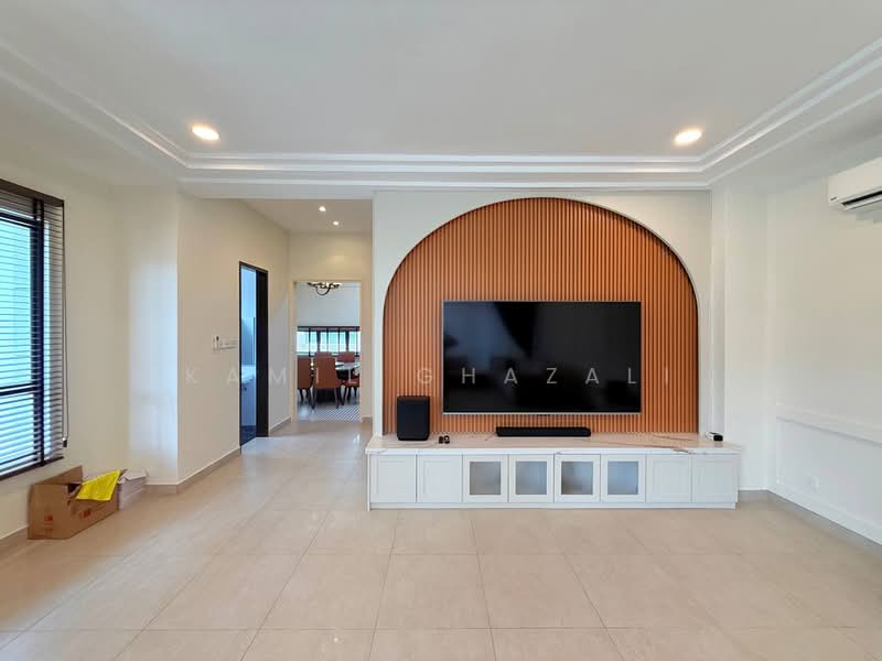 Rumah Teres untuk Dijual di Cyberjaya (Selangor) - Kamil Ghazali - Living Room - PropertyGuru.com.my