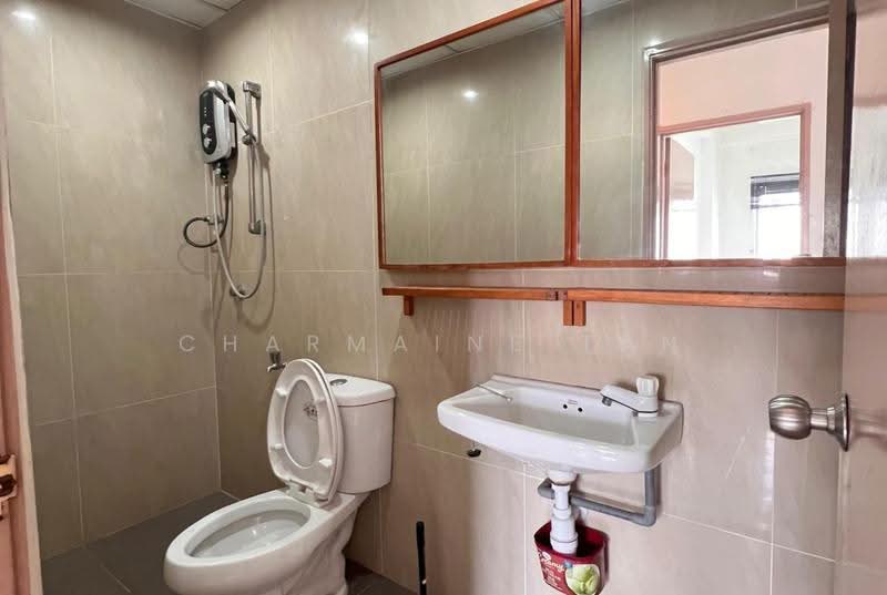 Kondominium untuk Dijual di Menara Menjalara - Charmaine Tan - Bathroom - PropertyGuru.com.my