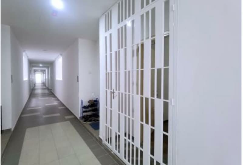 Kondominium untuk Disewa di Lakefront Homes - Mark Lee - Corridor - PropertyGuru.com.my