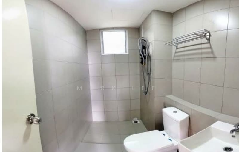 Kondominium untuk Disewa di Lakefront Homes - Mark Lee - Bathroom - PropertyGuru.com.my