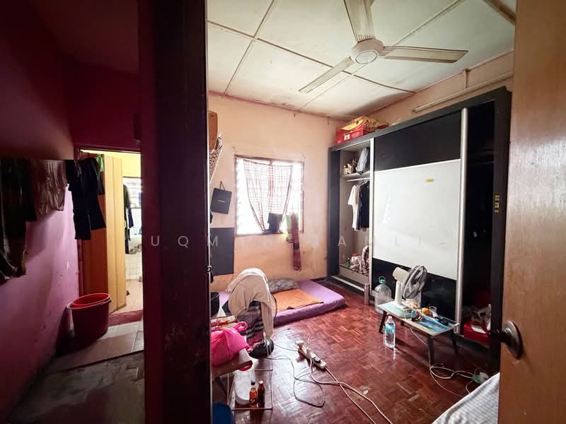 2-storey Terraced House for Sale in Ampang Jaya (Ampang) - Luqman Ramli - Bedroom - PropertyGuru.com.my