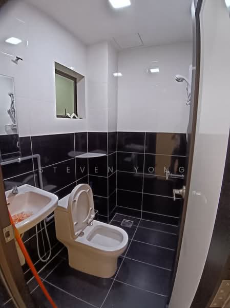 Condominium for Sale at Pandan Heights Condominium - Steven Yong - Bathroom - PropertyGuru.com.my