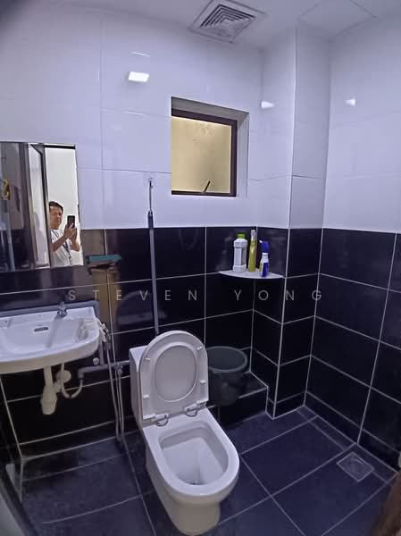 Condominium for Sale at Pandan Heights Condominium - Steven Yong - Bathroom - PropertyGuru.com.my