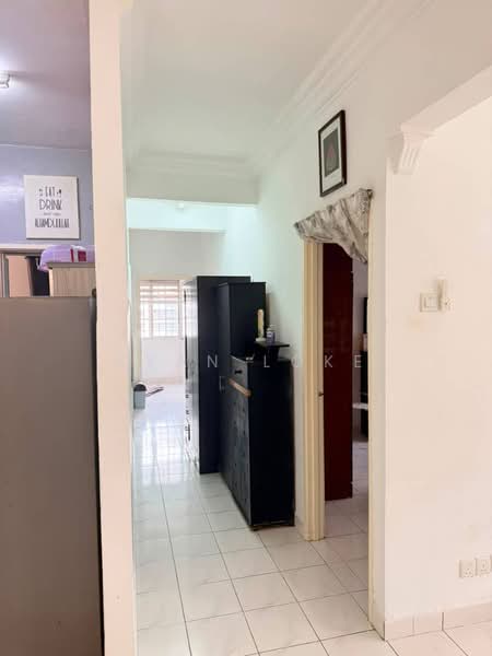 Apartment for Rent at Pangsapuri Mawar - Ryan Loke - PropertyGuru.com.my