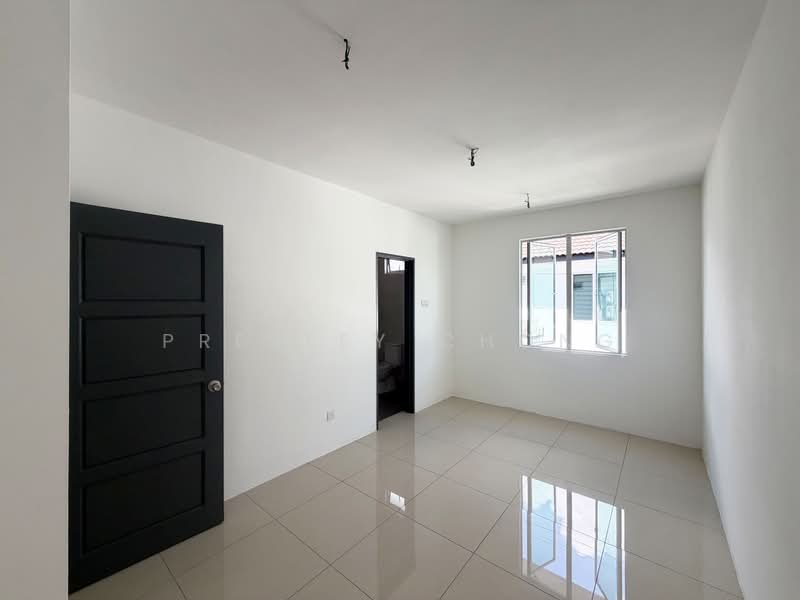 2-storey Terraced House for Sale in Taman Damai (Kampar) - Presley Chong - Bedroom 4 - PropertyGuru.com.my