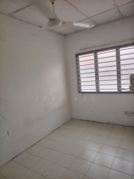 Rumah Teres 2 Tingkat untuk Dijual di Taman Lestari Putra (Seri Kembangan) - Jane Loo - PropertyGuru.com.my