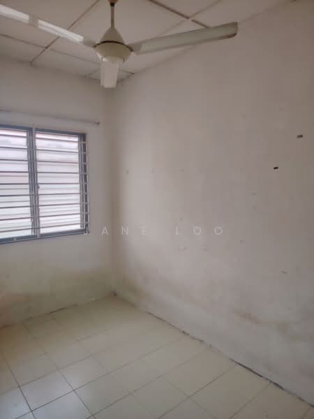 Rumah Teres 2 Tingkat untuk Dijual di Taman Lestari Putra (Seri Kembangan) - Jane Loo - PropertyGuru.com.my