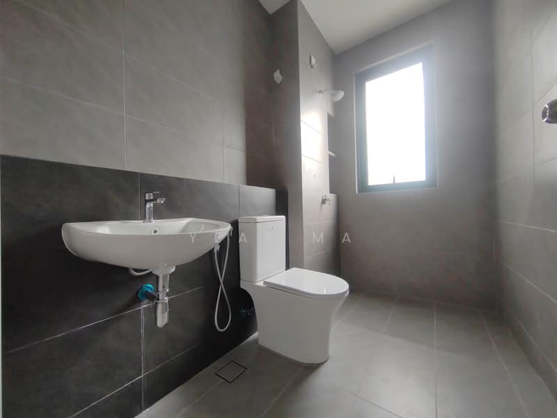 Semi-Detached House for Rent in Bandar Gamuda Gardens (Rawang) - Yean Ma - Bathroom - PropertyGuru.com.my