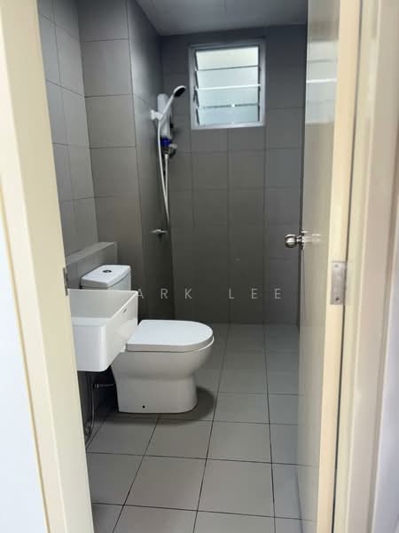 Kondominium untuk Dijual di Lakefront Homes - Mark Lee - PropertyGuru.com.my