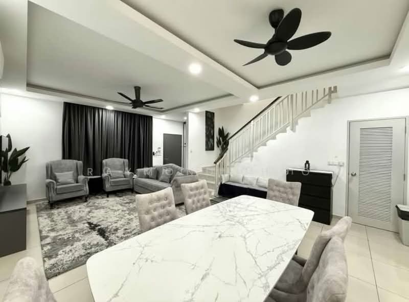 2-storey Terraced House for Sale in Setia Utama (Setia Alam) - Raymond Choo - Living Room - PropertyGuru.com.my