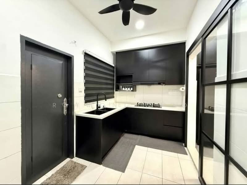 2-storey Terraced House for Sale in Setia Utama (Setia Alam) - Raymond Choo - Kitchen - PropertyGuru.com.my