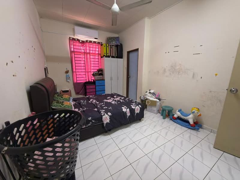 Rumah Teres 2 Tingkat untuk Dijual di Pekan Nenas (Johor) - Smith Goh - Bedroom - PropertyGuru.com.my