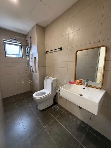 Kondominium untuk Disewa di M Adora - Luqman Ramli - Bathroom - PropertyGuru.com.my