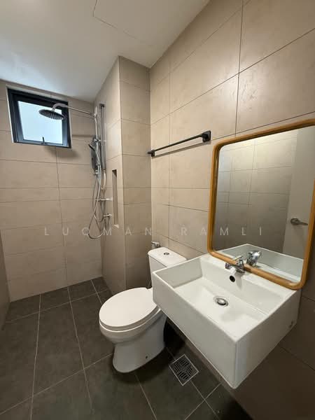 Kondominium untuk Disewa di M Adora - Luqman Ramli - Bathroom - PropertyGuru.com.my